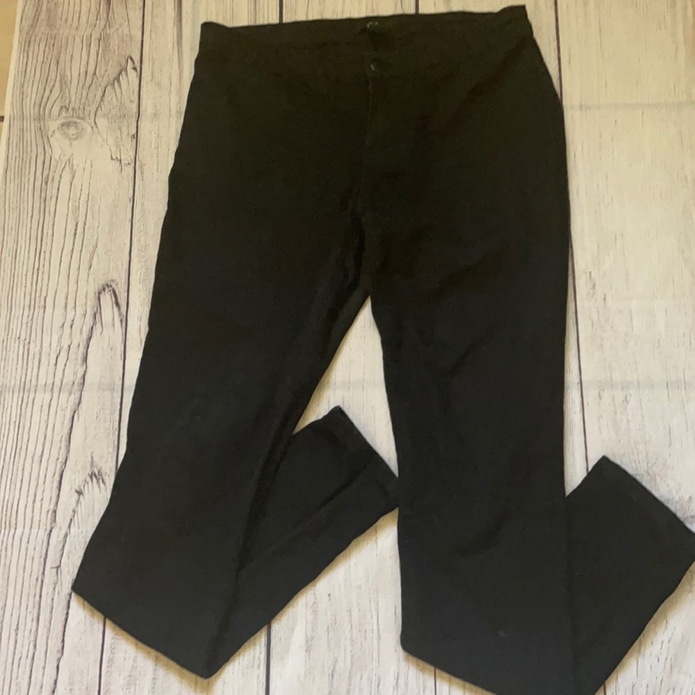 Black skinny Jean pants